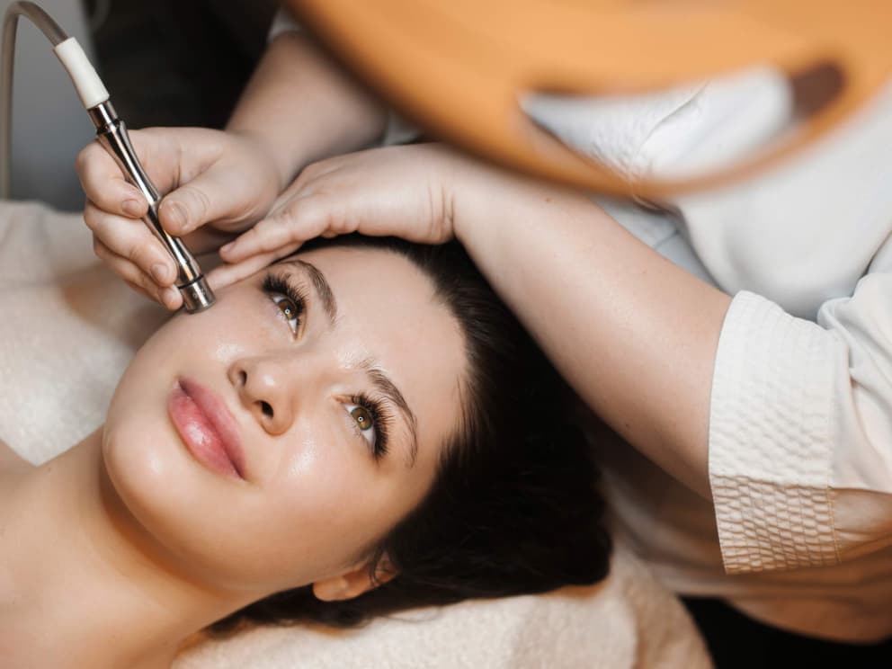 Μεσοθεραπεία με microneedling